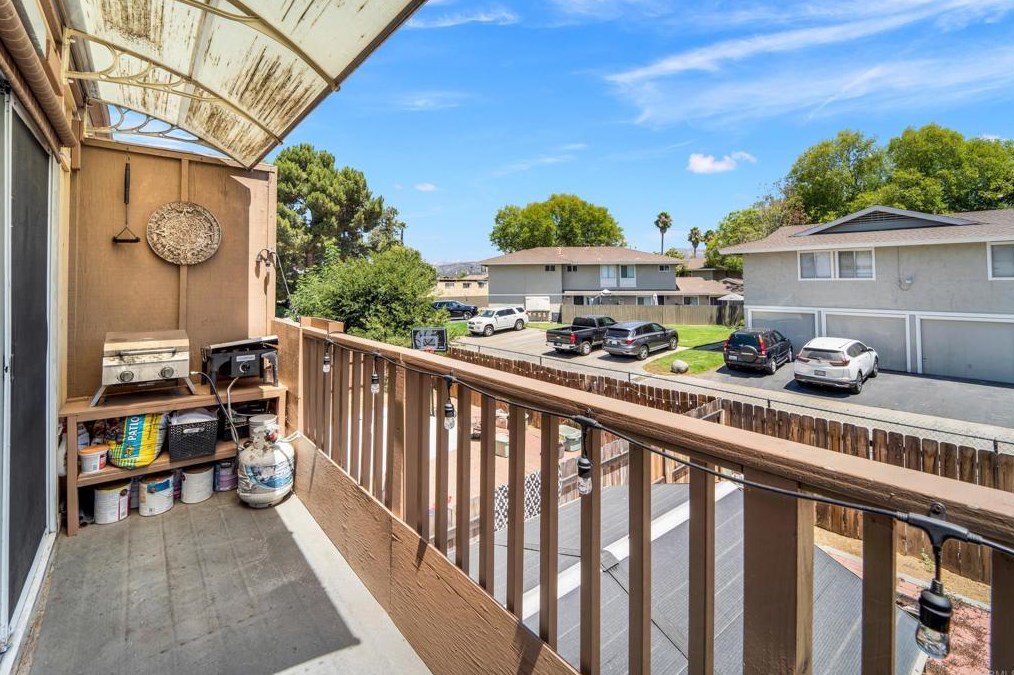 903 Jamacha Rd, El Cajon CA  92019-3203 exterior