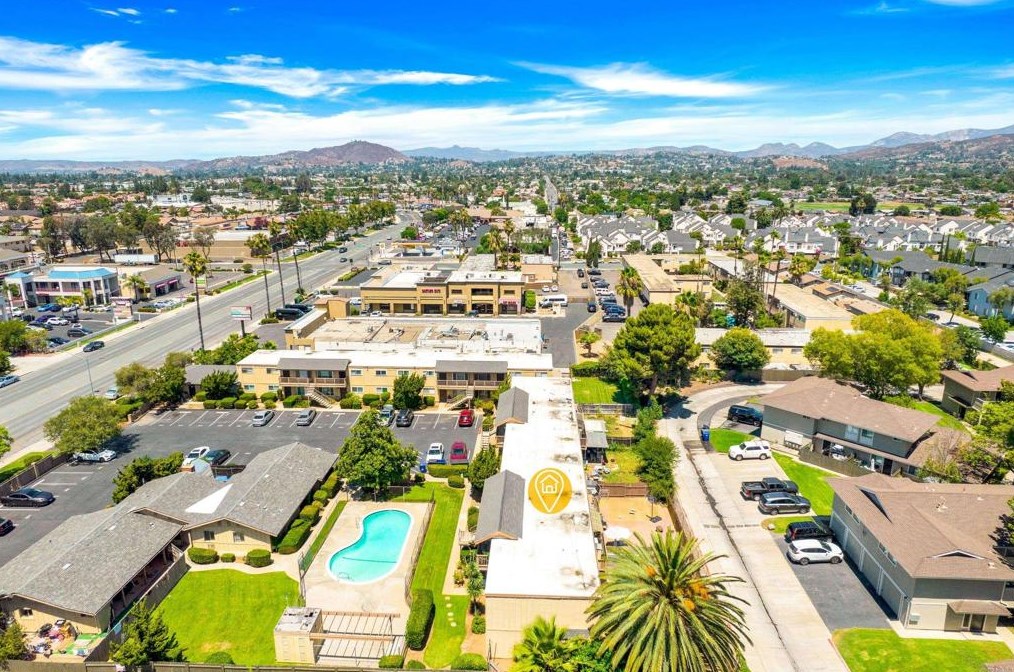 903 Jamacha Rd, El Cajon CA  92019-3203 exterior