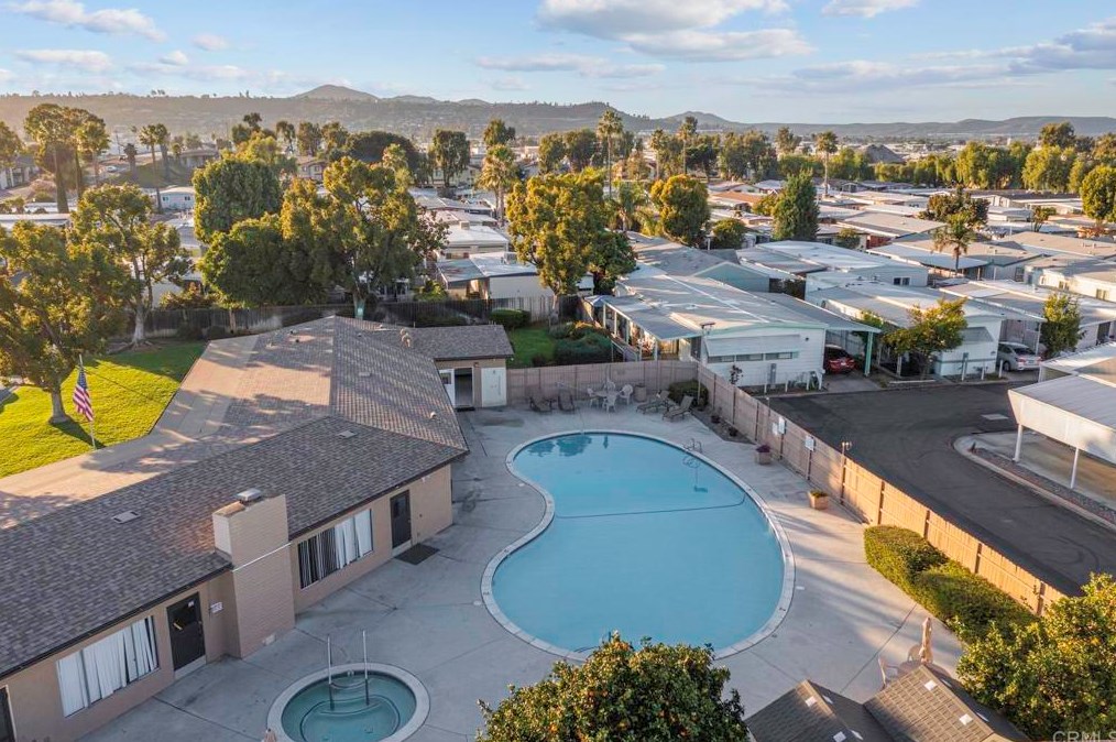 400 Greenfield Dr, El Cajon CA  92021-4641 exterior