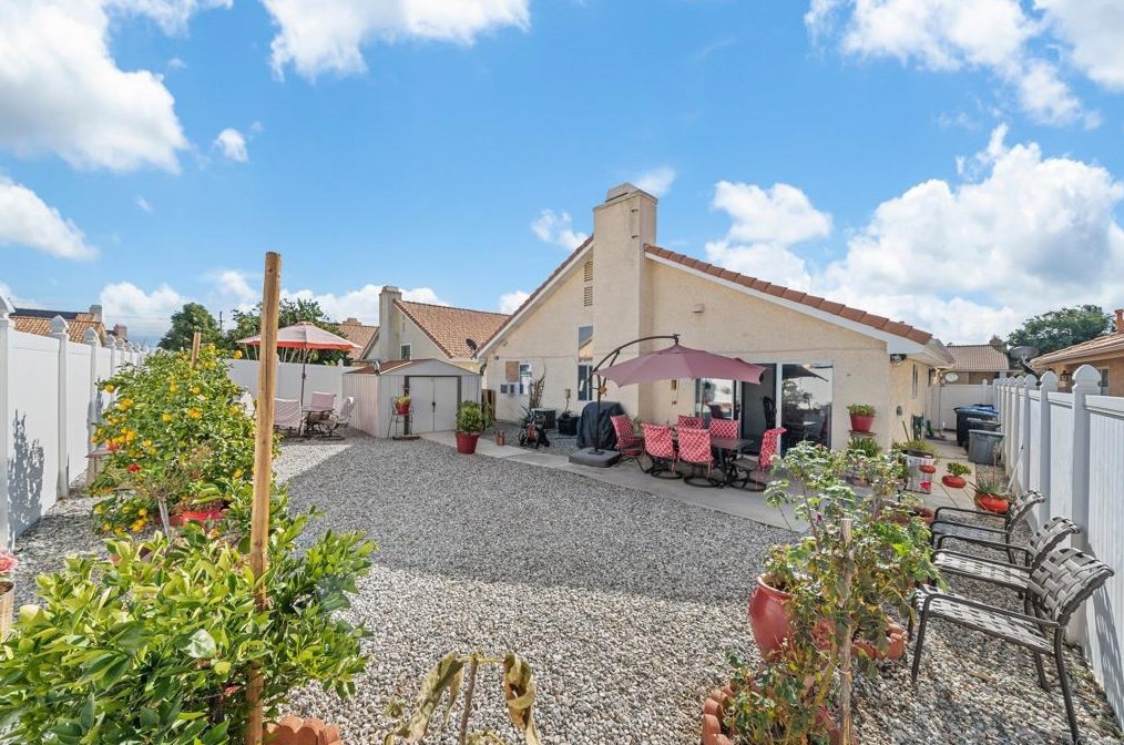 2616 Las Brisas Way, Hemet CA  92545-1580 exterior