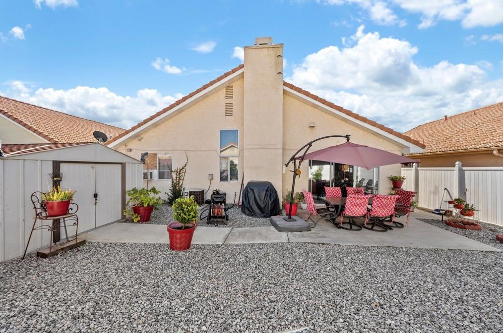 2616 Las Brisas Way, Hemet CA  92545-1580 exterior