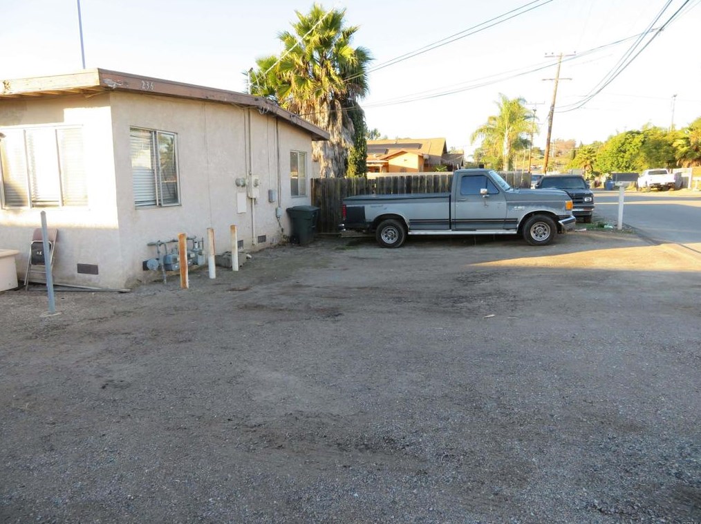 234 Date St, Chula Vista CA  91911-6207 exterior