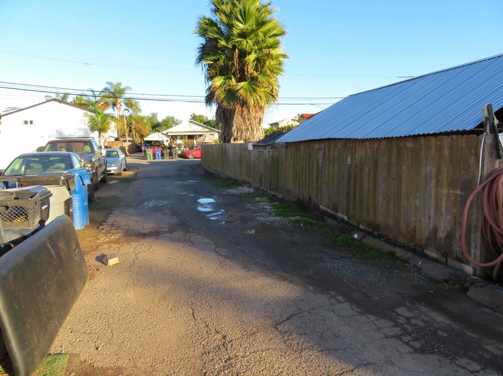 234 Date St, Chula Vista CA  91911-6206 exterior