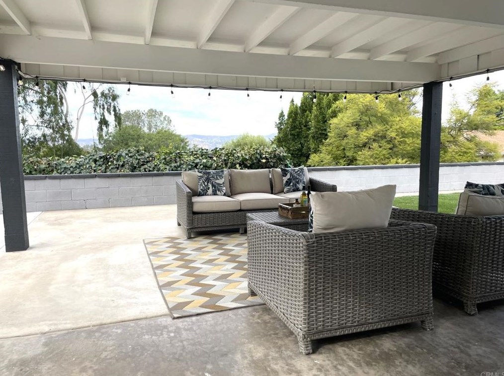 12367 Gay Rio Dr, Lakeside, CA 92040