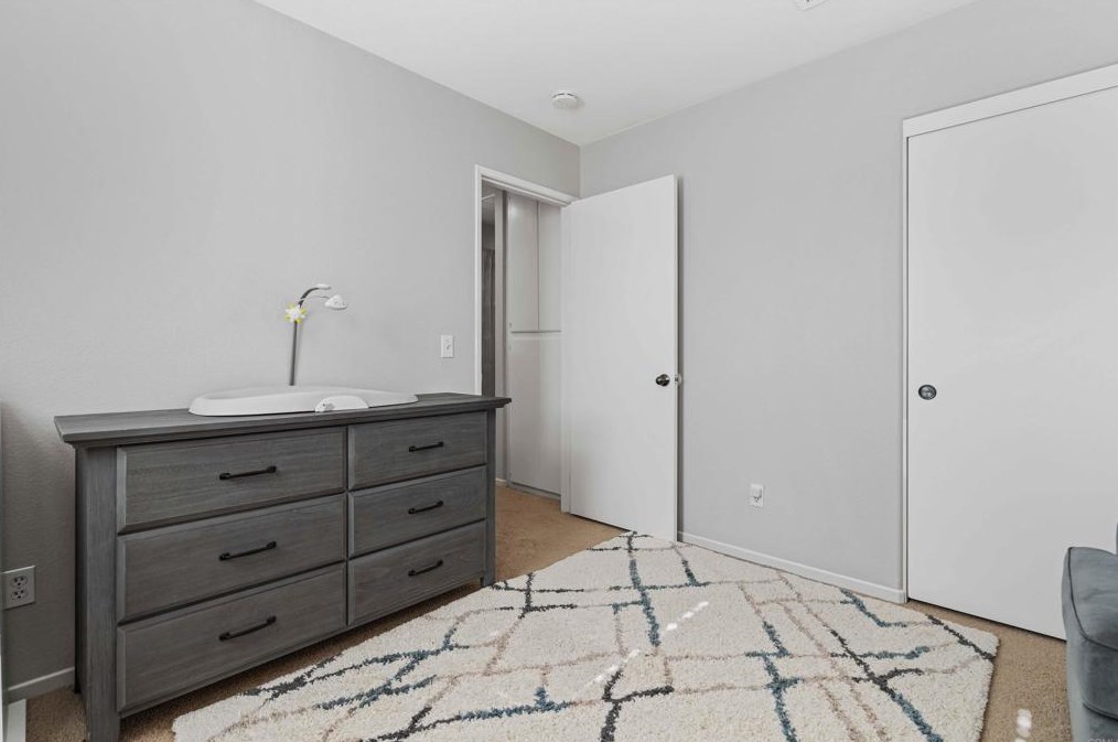 1467 Sutter Buttes St, Chula Vista CA  91913-2946 exterior