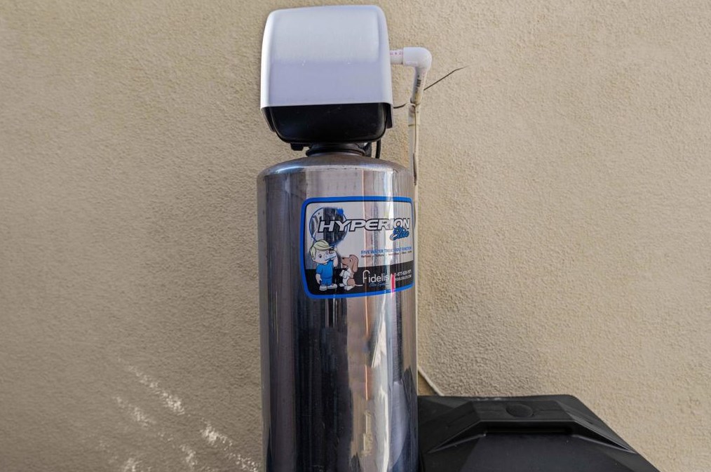 1467 Sutter Buttes St, Chula Vista CA  91913-2946 exterior