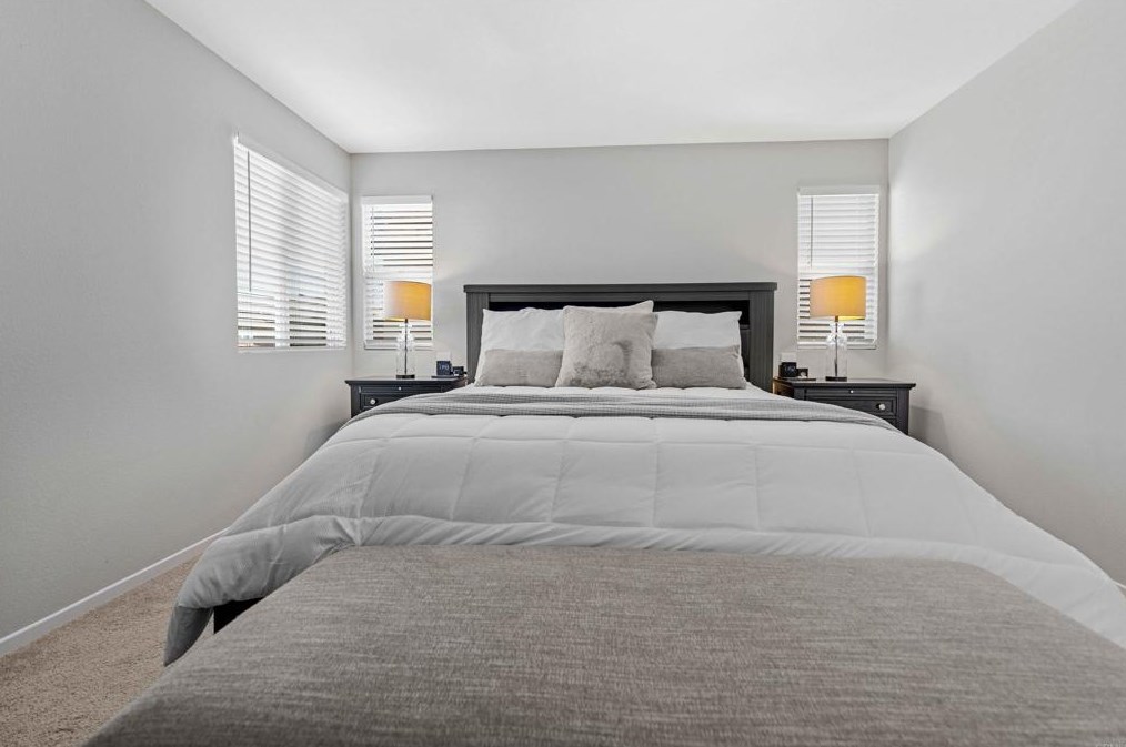 1467 Sutter Buttes St, Chula Vista CA  91913-2946 exterior