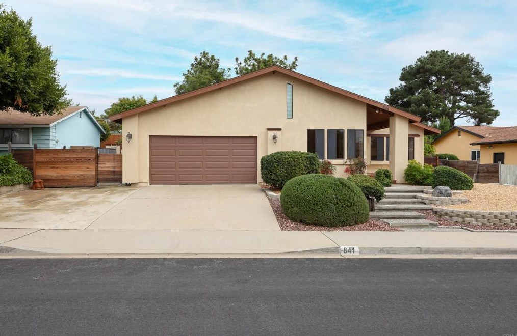 841 Auburn Ave, Chula Vista, CA 91913-2604