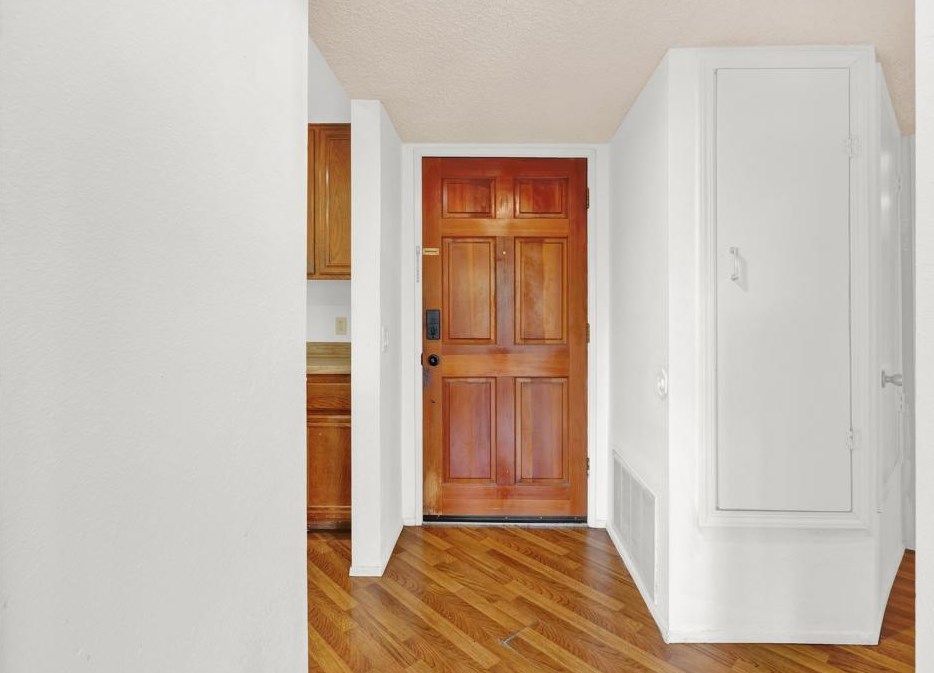 2916 Elm Tree Ct, Spring Valley, CA 91978-1963