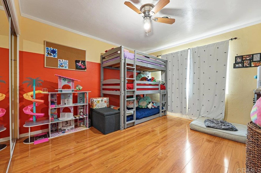 654 La Presa Ave, Spring Valley CA  91977-5101 exterior