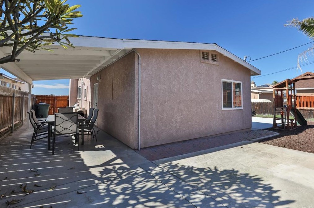 1139 Cuyamaca Ave, Chula Vista CA  91911-3505 exterior