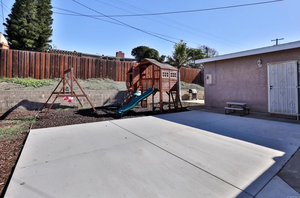 1139 Cuyamaca Ave, Chula Vista CA  91911-3505 exterior