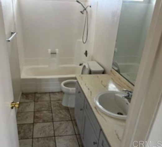 343 Claydelle Ave, El Cajon CA 92020-4533 exterior