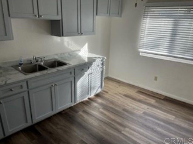 343 Claydelle Ave, El Cajon CA 92020-4533 exterior