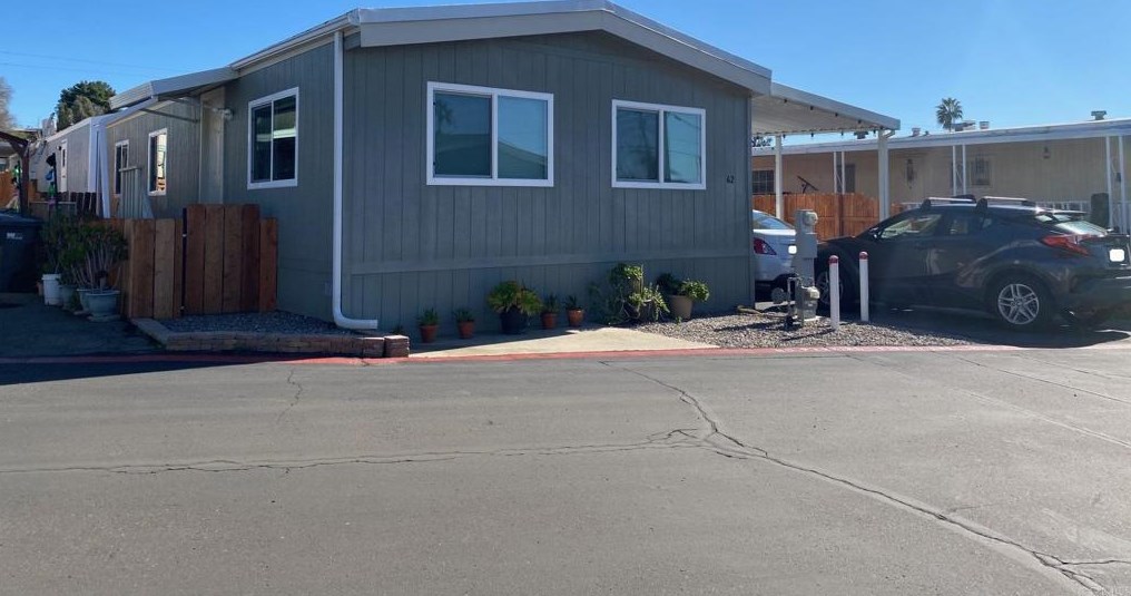 12044 Royal Rd #42, El Cajon, CA 92021
