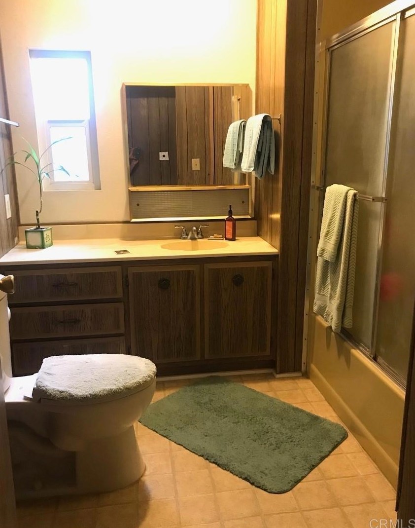 1925 Otay Lakes Rd, Chula Vista CA  91913-3103 exterior