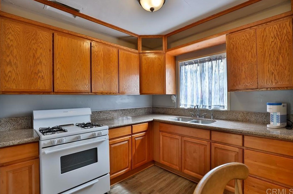 114 Division St, National City CA  91950-1251 exterior