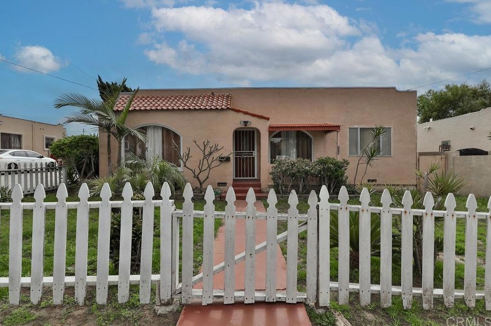 114 Division St, National City, CA 91950-1245