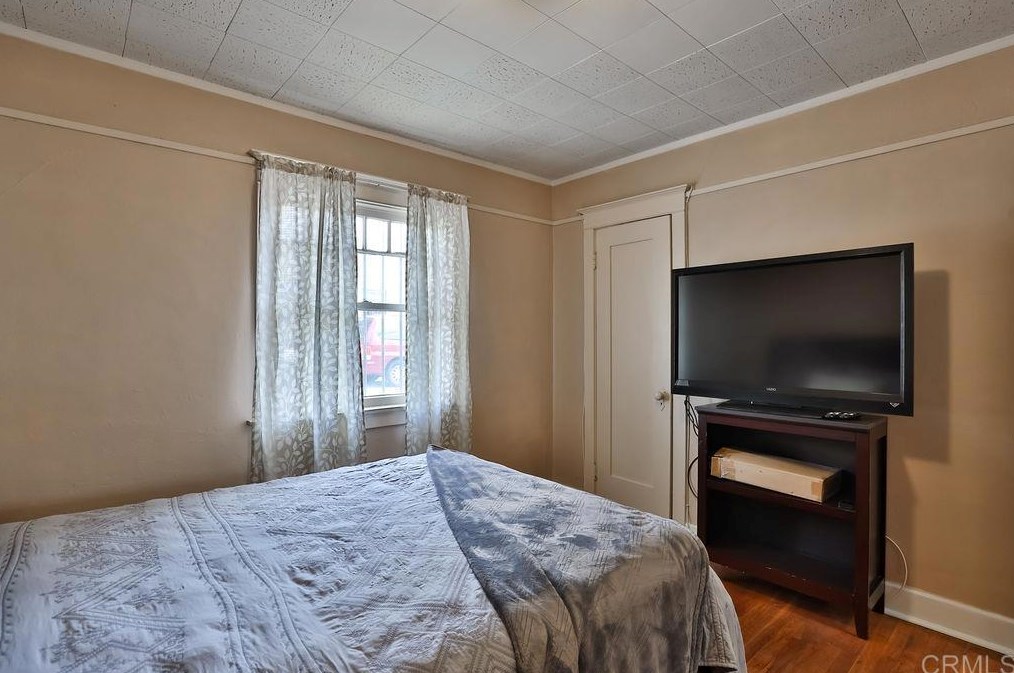 114 Division St, National City CA  91950-1251 exterior