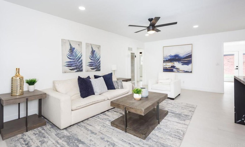 8859 Crestmore Ave, Spring Valley CA  91977-4739 exterior
