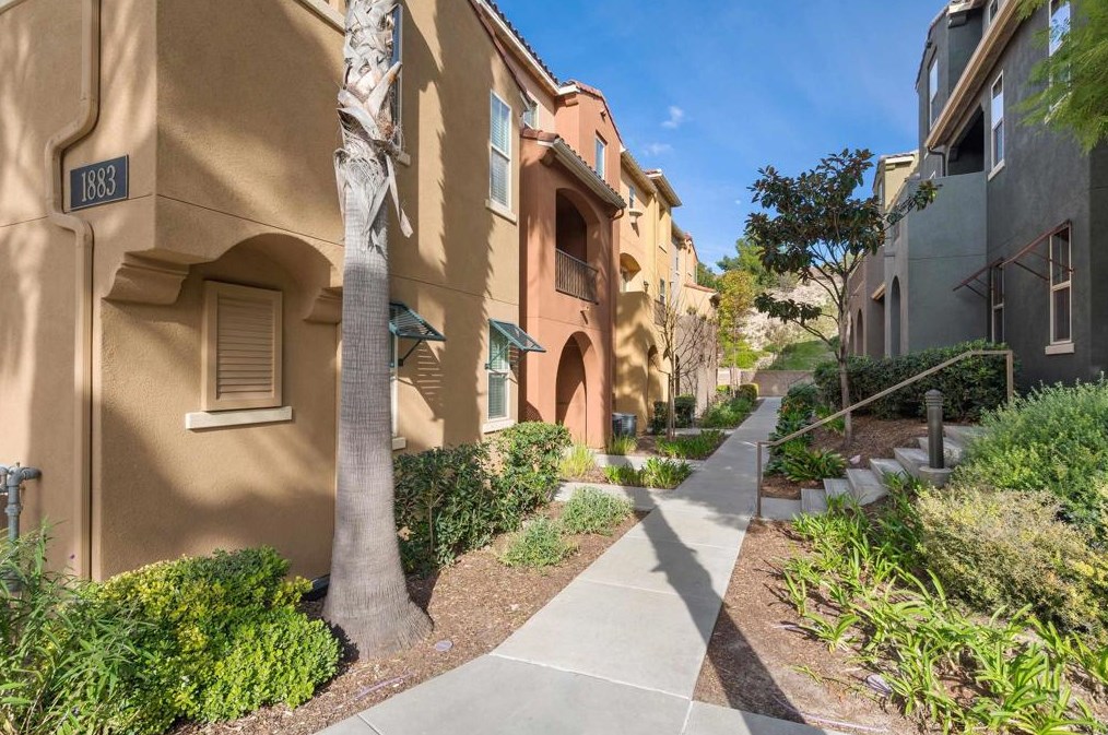 1883 Aquamarine Ct #3, Chula Vista, CA 91913