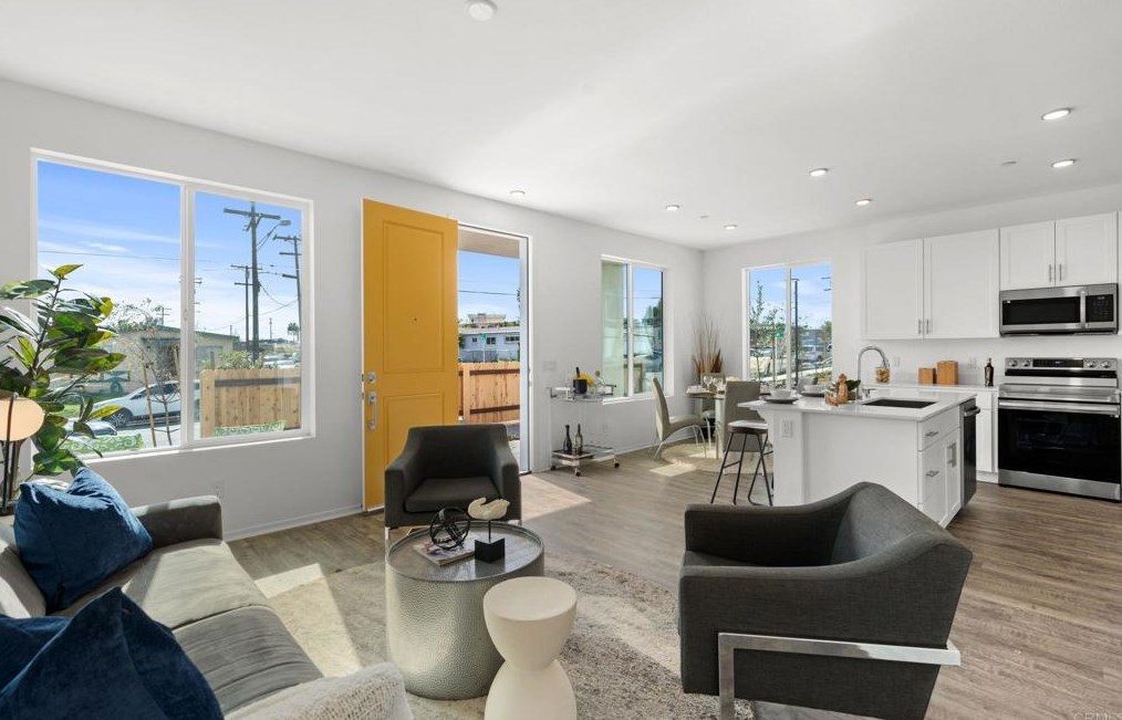 5026 Hilltop Dr, San Diego, CA 92102