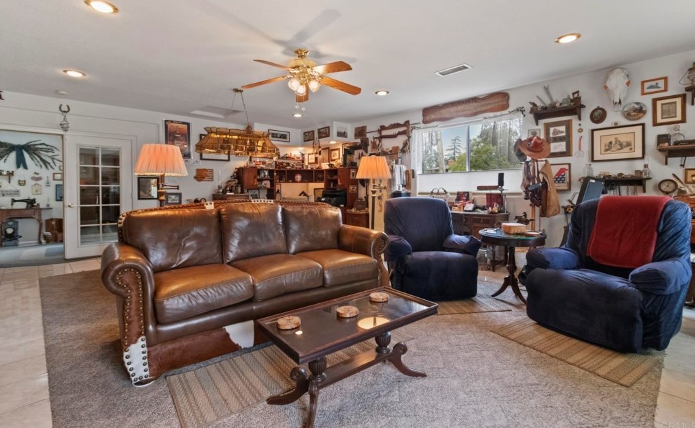 11311 Manzanita Rd, Lakeside CA  92040-1051 exterior