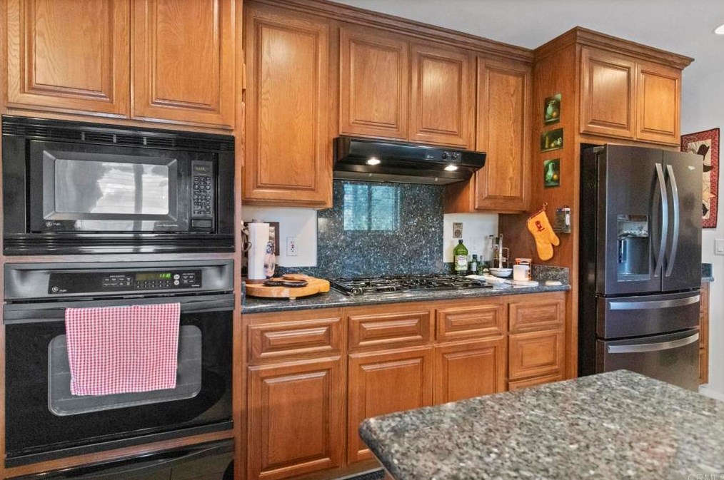 11311 Manzanita Rd, Lakeside CA  92040-1051 exterior