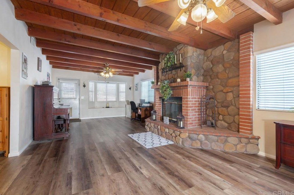 13182 Pam Ln, Lakeside CA  92040-3330 exterior