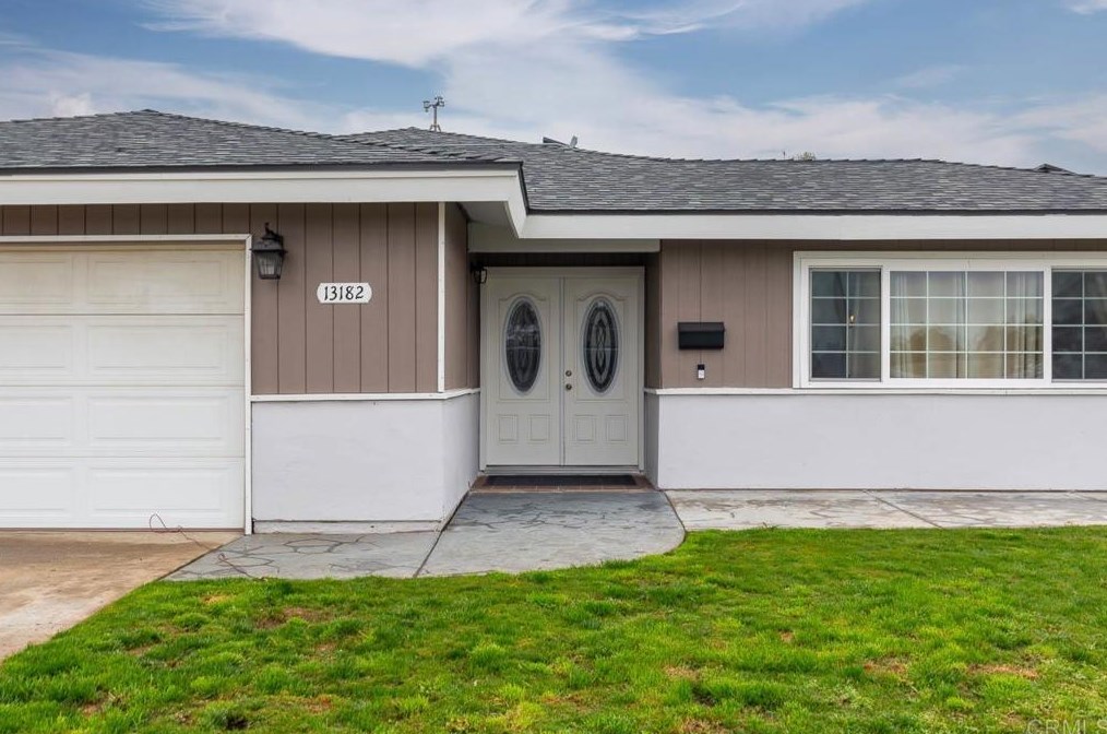 13182 Pam Ln, Lakeside, CA 92040