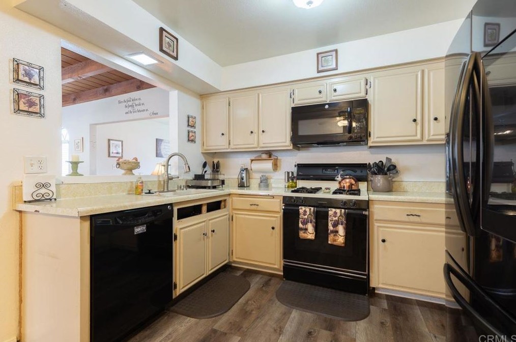 13182 Pam Ln, Lakeside CA  92040-3330 exterior
