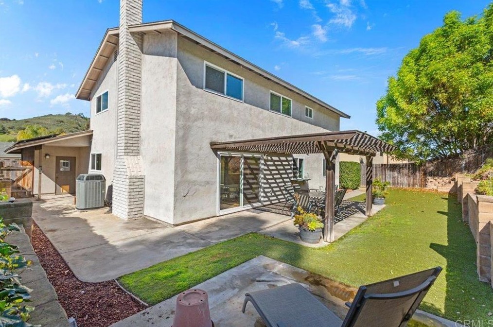 2412 Windmill View Rd, El Cajon, CA 92020
