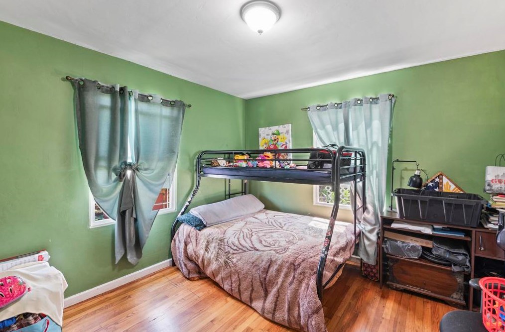 1671 Bakersfield St, Lemon Grove, CA 91945-4013
