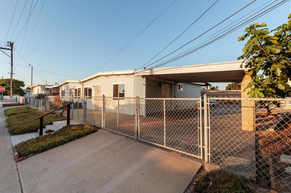 1669 Del Monte Ave, Chula Vista CA  91911-5817 exterior