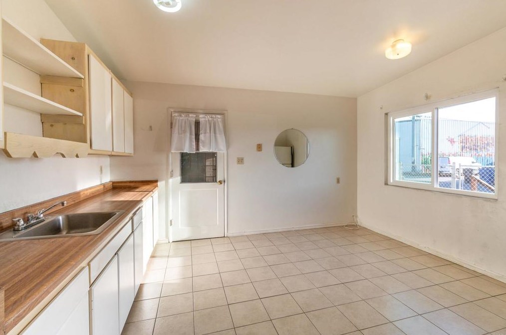 1669 Del Monte Ave, Chula Vista CA  91911-5817 exterior