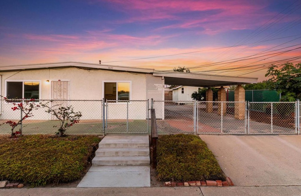 1669 Del Monte Ave, Chula Vista CA  91911-5817 exterior