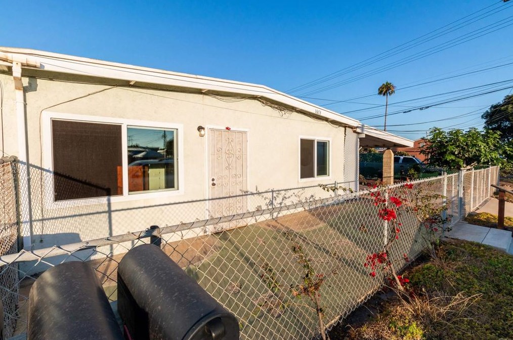 1669 Del Monte Ave, Chula Vista CA  91911-5817 exterior
