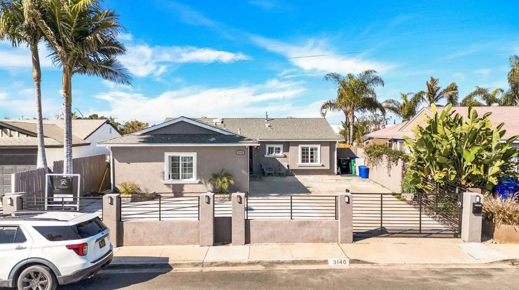3140 Magellan St, San Diego, CA 92154-1514