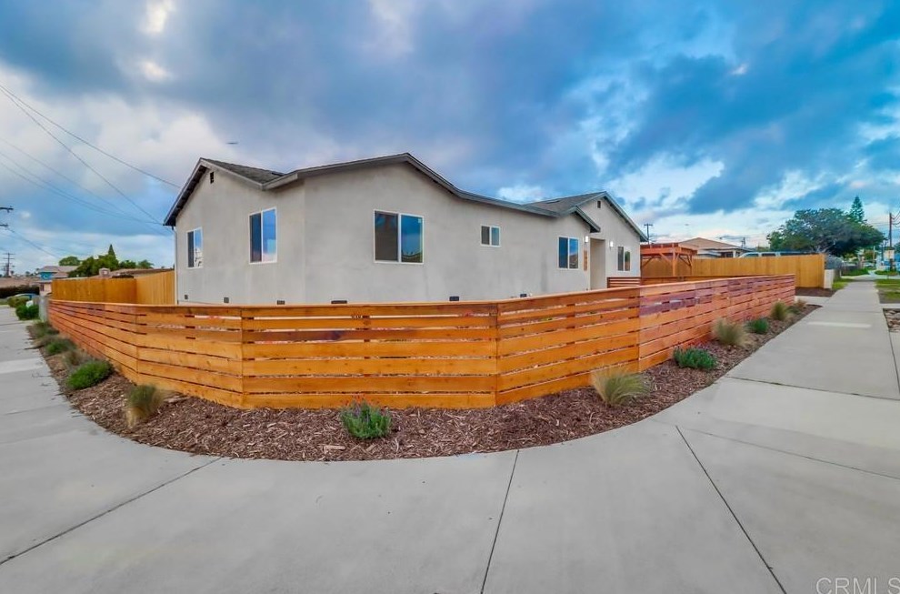 2933 4th St, National City, CA 91950-3008