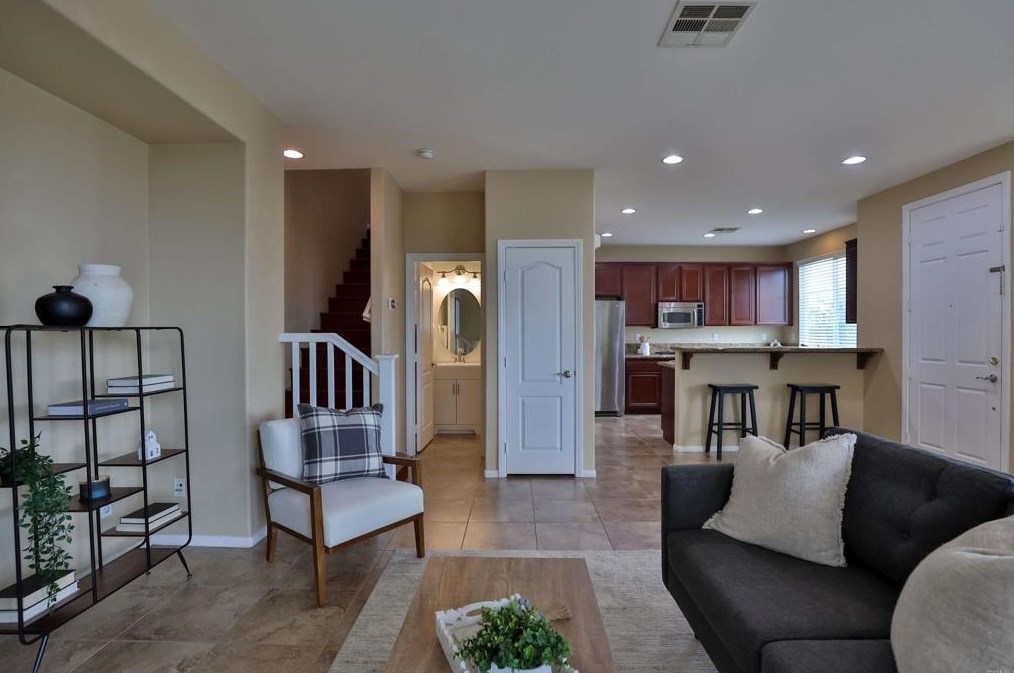 2065 Aviata Rd, Chula Vista, CA 91914-0413