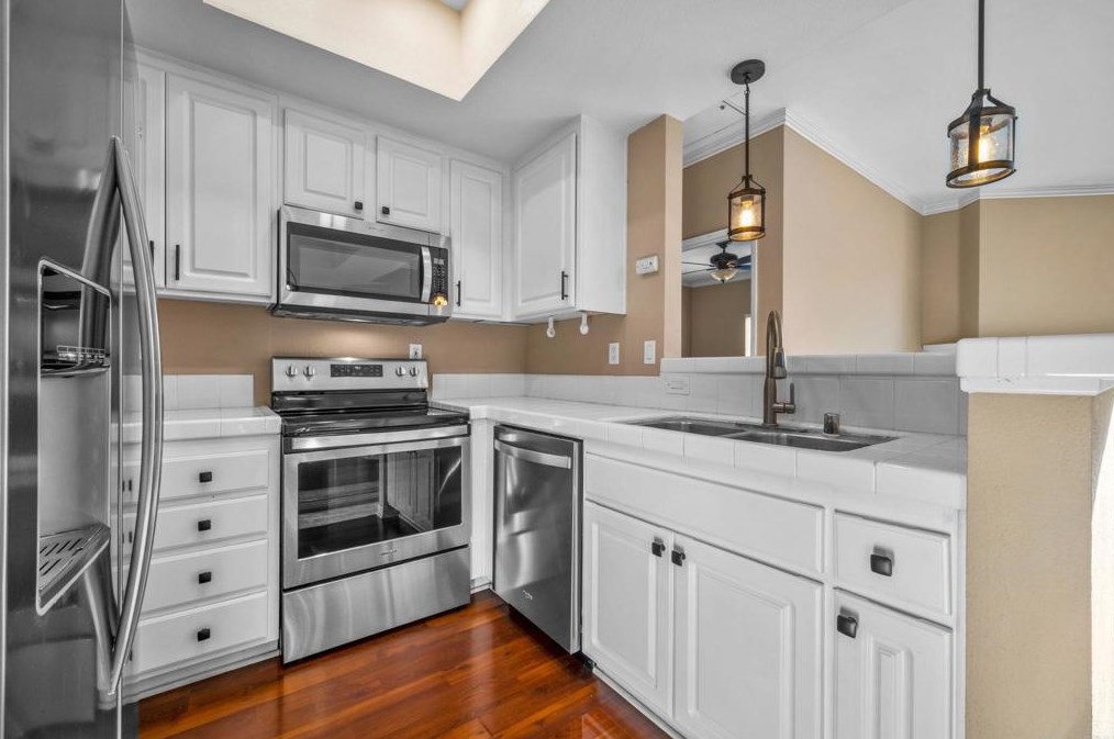 2250 Camino De La Reina #6304, San Diego, CA 92108