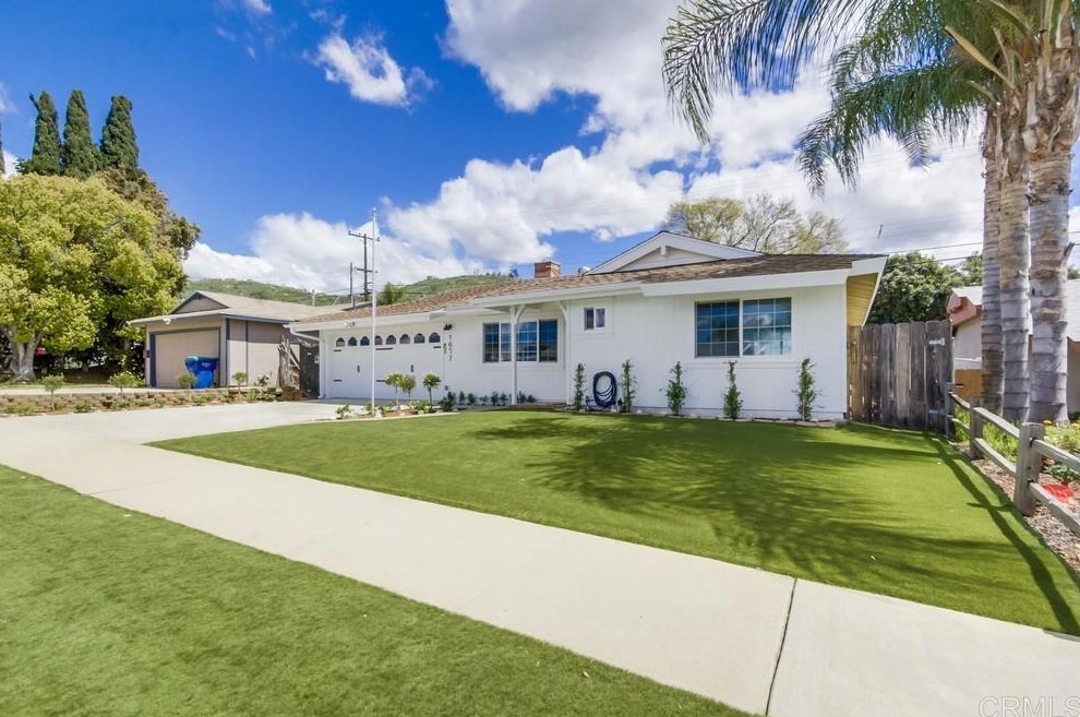 1657 Parklawn Dr, El Cajon, CA 92021-1130