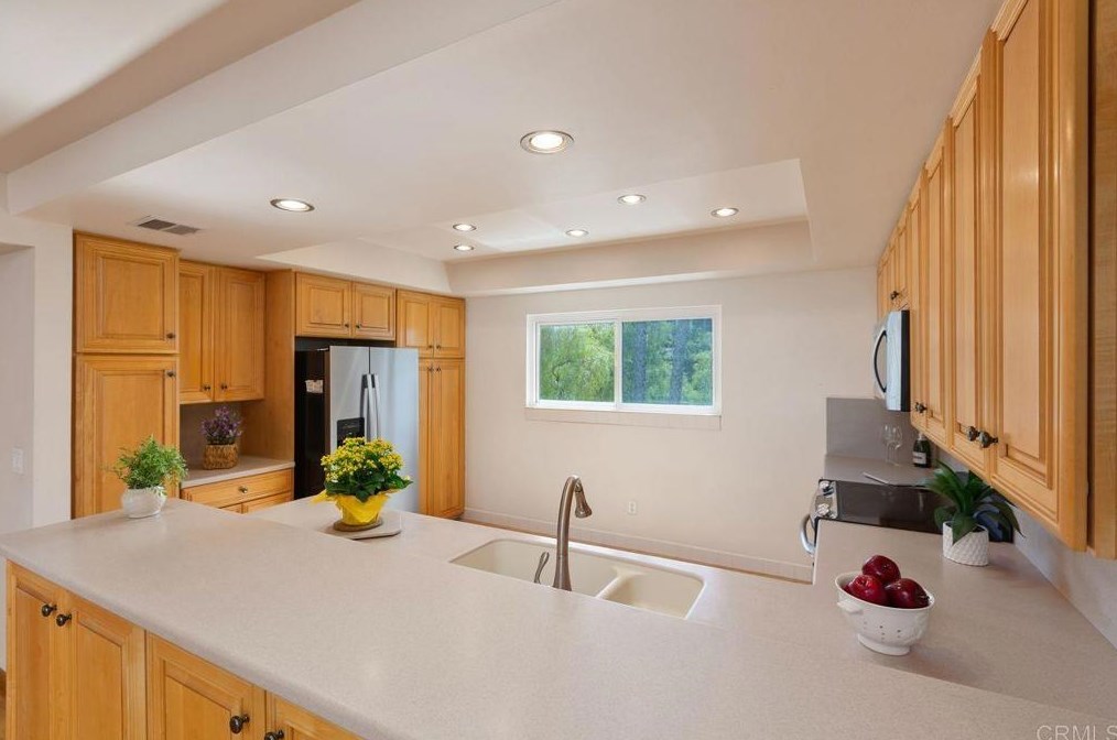 6844 Caminito Del Greco, San Diego CA 92120-2221 exterior