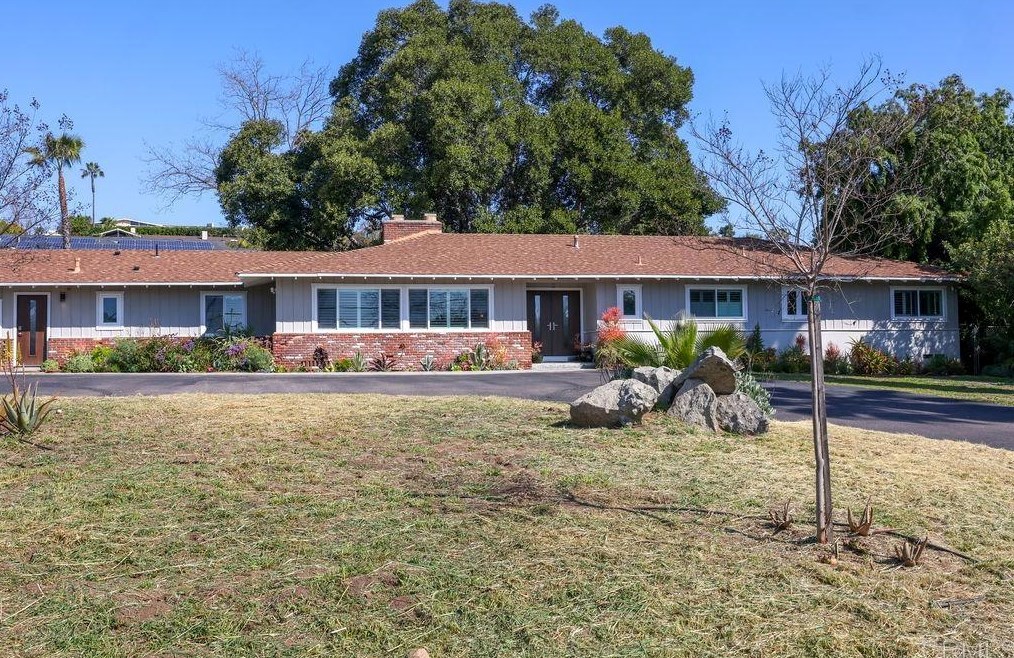 10602 Fuerte Dr, La Mesa, CA 91941