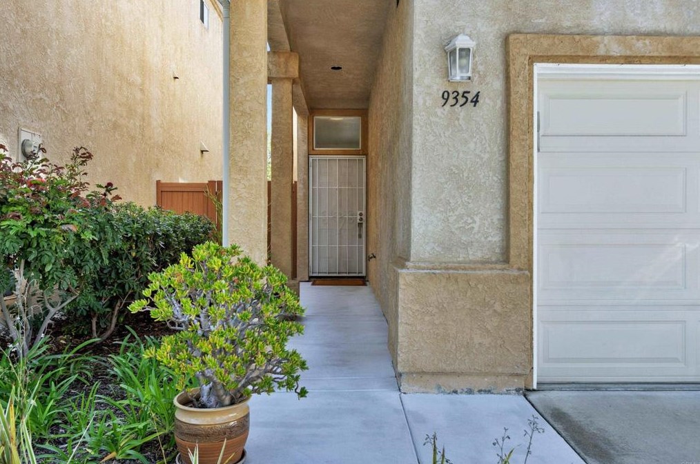 9354 Galvin Ave, San Diego, CA 92126-4890