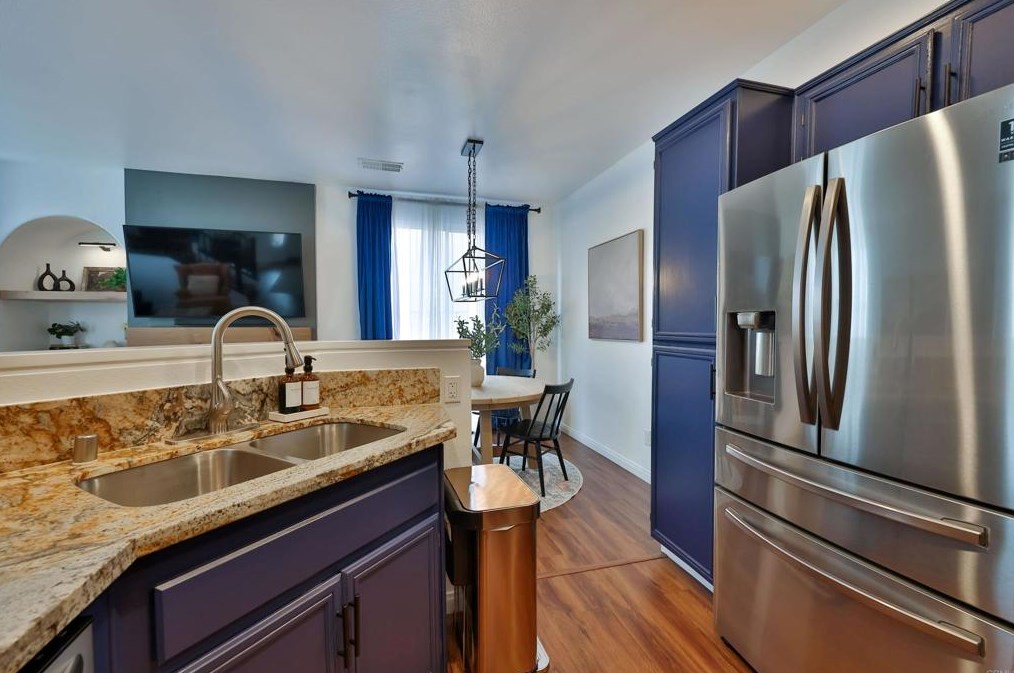 1228 La Vida Ct, Chula Vista CA  91915-1263 exterior