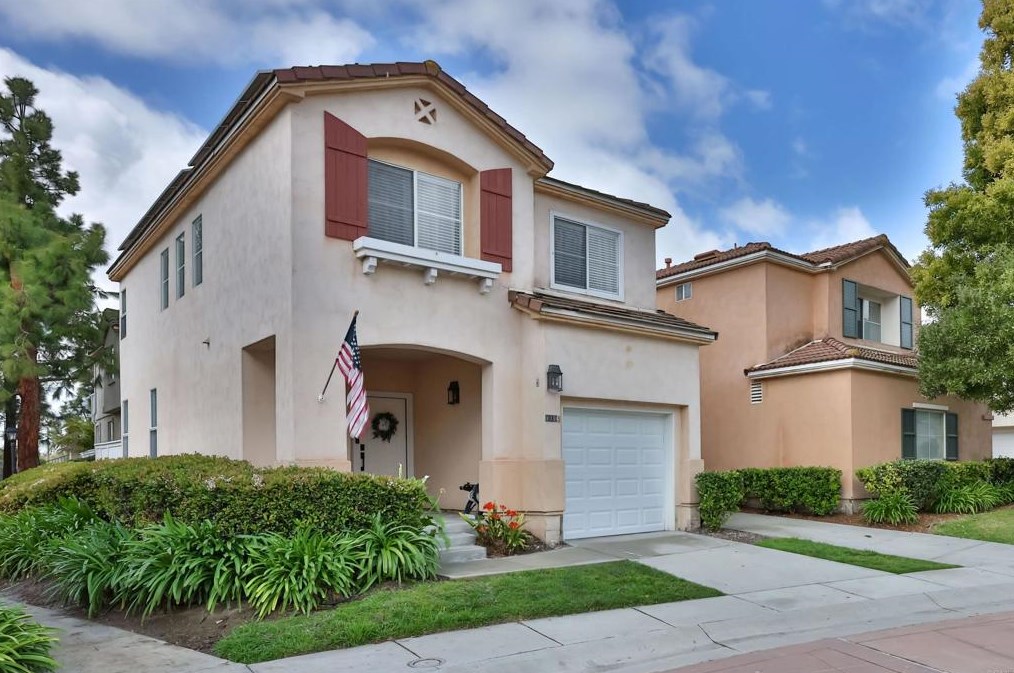 1228 La Vida Ct, Chula Vista CA  91915-1263 exterior