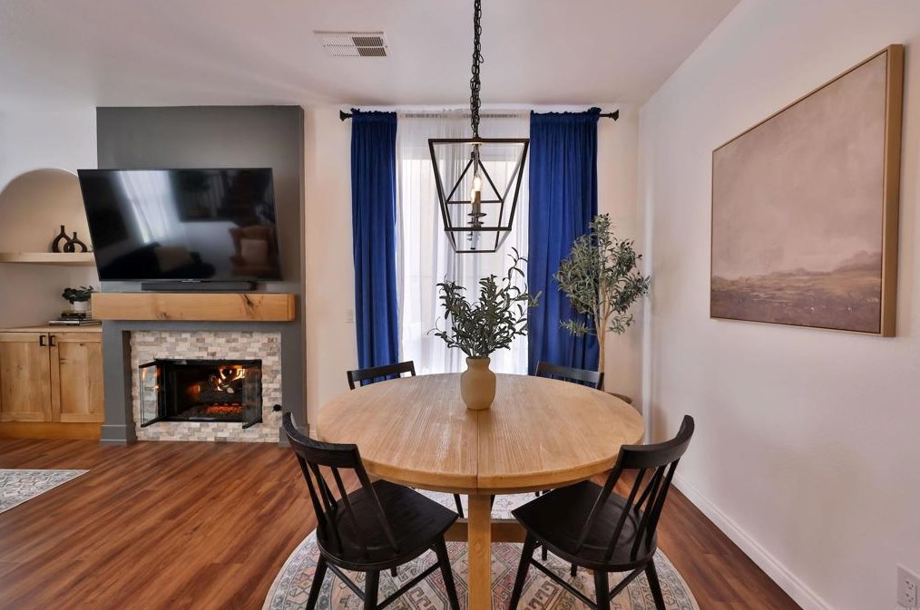 1228 La Vida Ct, Chula Vista CA  91915-1263 exterior
