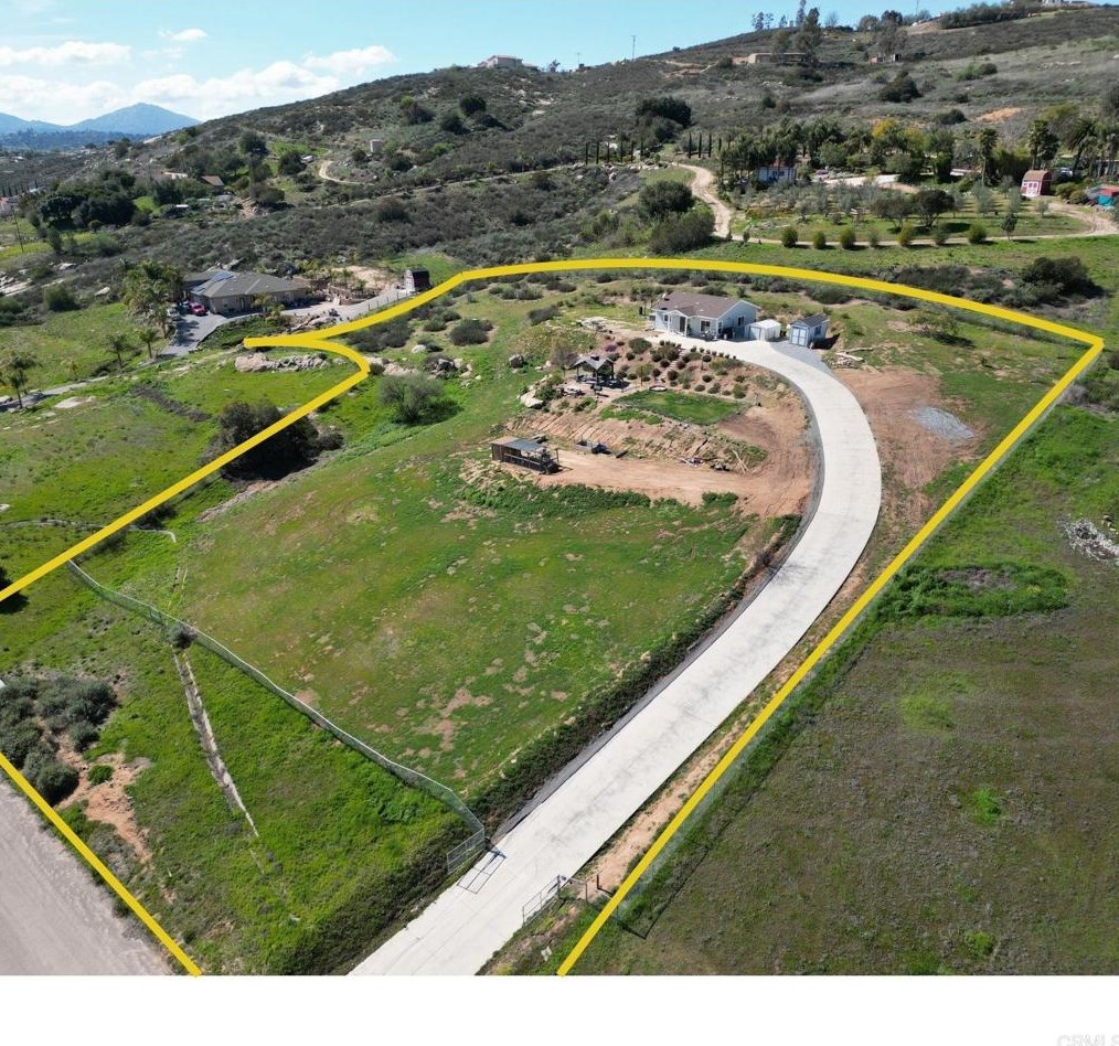 2160 Lapis Ln, Ramona, CA 92065-5508