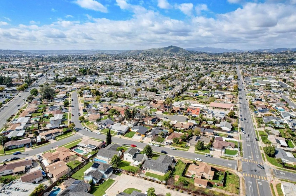 1482 Dumar Ave, El Cajon CA  92019-2523 exterior